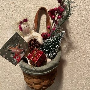 Longaberger Holiday Basket w Angel & Greenery